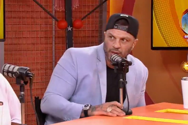 Kleber Bambam alfineta Juliette ao duvidar do sucesso da campeã do BBB21: “Que fenômeno é esse?”