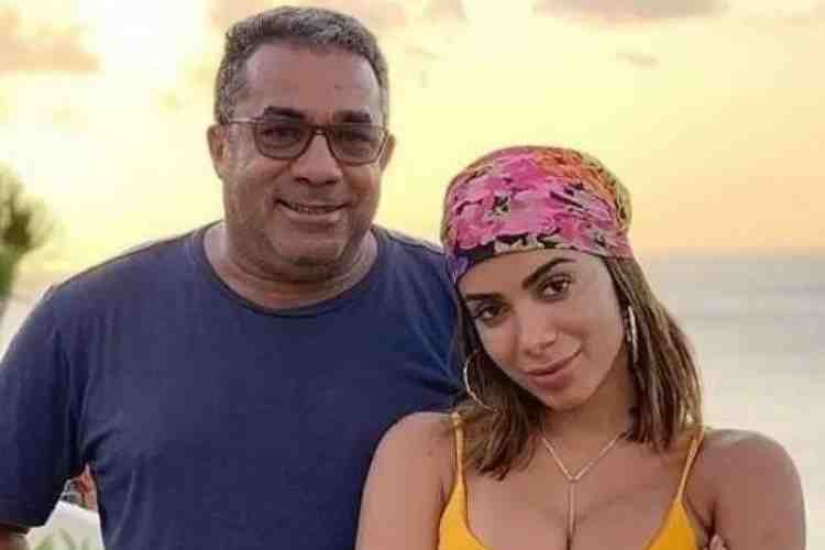 BBB25: Tadeu Schmidt confirma entrada de Anitta junto com o pai no reality