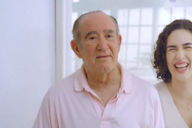 Filho de Renato Aragão revela intimidade do pai em rara aparição na TV: “não é diferente”