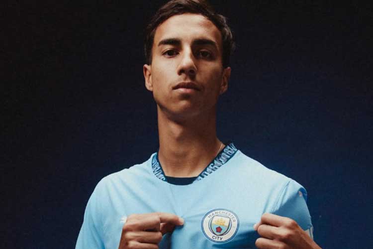 Vitor Reis acerta com o Manchester City e supera Beraldo, tornando-se a maior venda de um zagueiro do futebol brasileiro