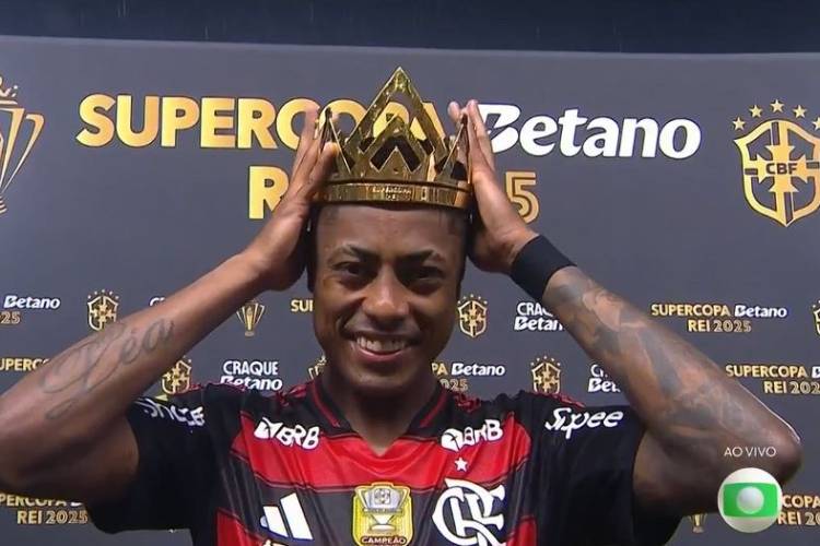 Bruno Henrique é eleito Rei da Supercopa e se emociona na Globo após título do Flamengo