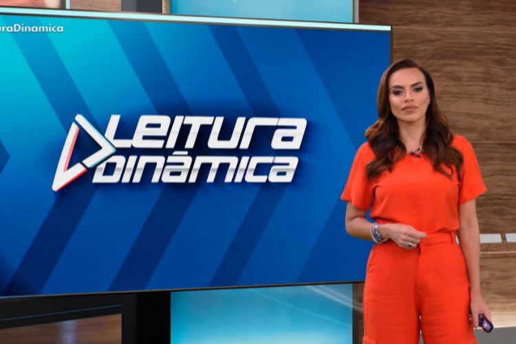 ‘Leitura Dinâmica’, da RedeTV!, enfrenta problema técnico e apresentadora Gabriela Di França toma atitude