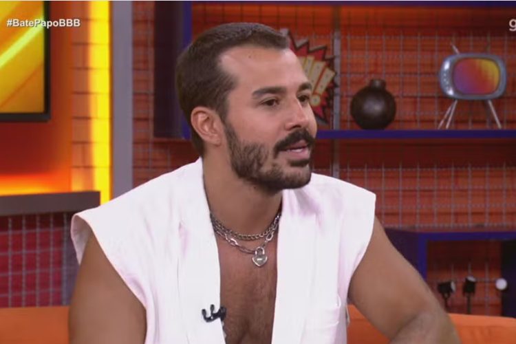 No Bate-Papo BBB, Mateus revela se Vitória prejudicou seu jogo no BBB25