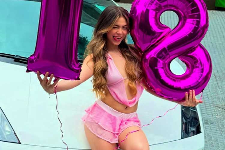 MC Melody completa 18 anos e web não perdoa: ‘Já fazem 84 anos’