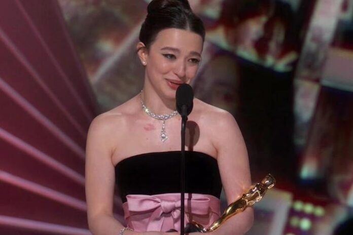 Mikey Madison no Oscar Mikey Madison no Oscar. (Foto: reprodução/ABC)