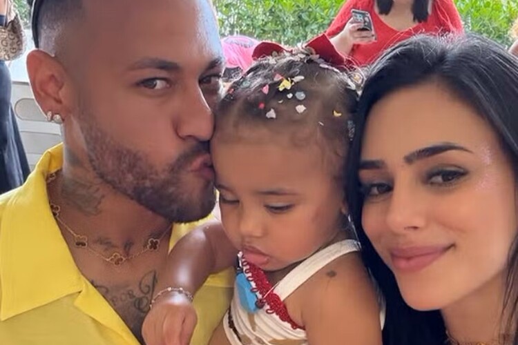 Neymar e família Neymar, Mavie e Bruna Biancardi