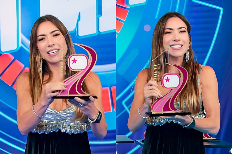 Patricia Abravanel com o Troféu do Prêmio Área VIP Patricia Abravanel com o Troféu do Prêmio Área VIP