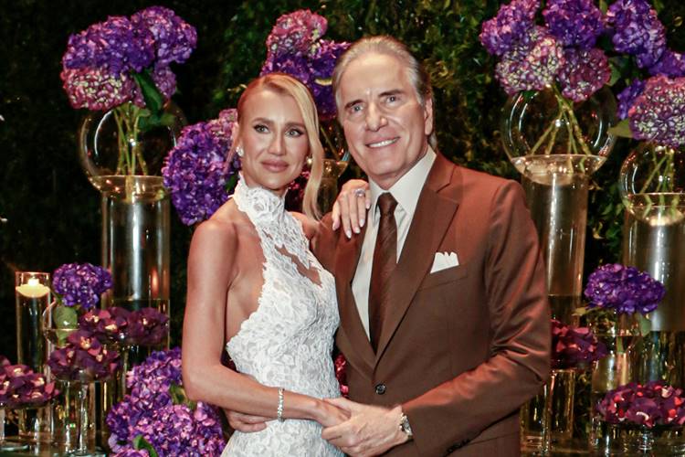 Ana Paula Siebert e Roberto Justus renovam os votos com festa luxuosa