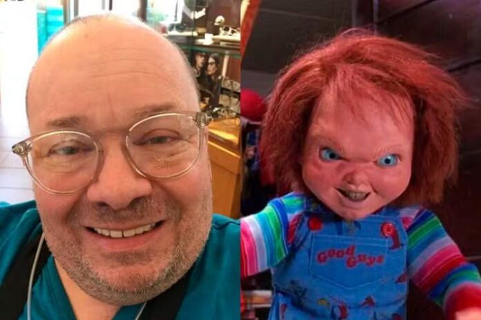Ator Ed Gale e o boneco Chucky (Montagem/Área VIP/Facebook)