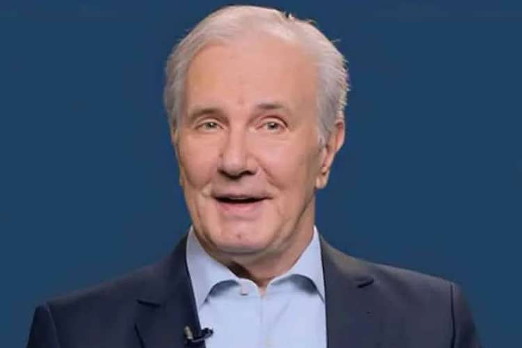 Celso Freitas negocia retorno à TV após demissão da Record
