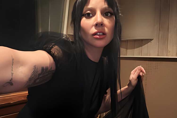 Lady Gaga deixou recado especial para os fãs brasileiros em livro de hotel no Rio