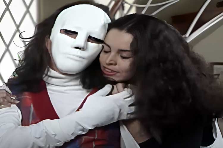 A Viagem: Quem é o mascarado? Intérprete do personagem foi escolhido após dois atores recusarem o papel