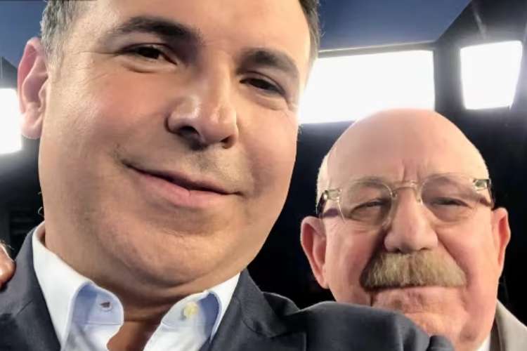 Reinaldo Gottino chora ao relembrar história emocionante de Lombardi com sua falecida esposa