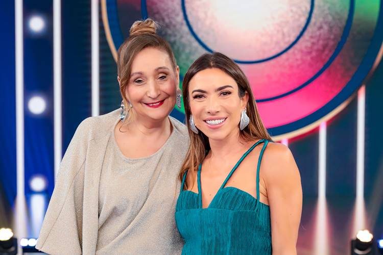Sonia Abrão é homenageada no “Programa Silvio Santos com Patricia Abravanel” e se emociona