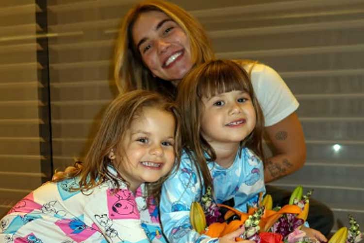 De volta a Goiânia após se separar de Zé Felipe, Virginia faz surpresa no aniversário de Maria Alice