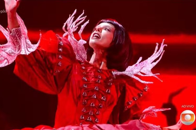 Giovanna Lancellotti vira Lady Gaga e vence Batalha do Lip Sync no ‘Domingão’