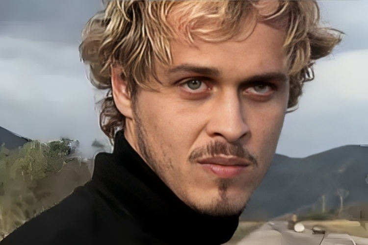 Alexandre (Guilherme Fontes) em A Viagem