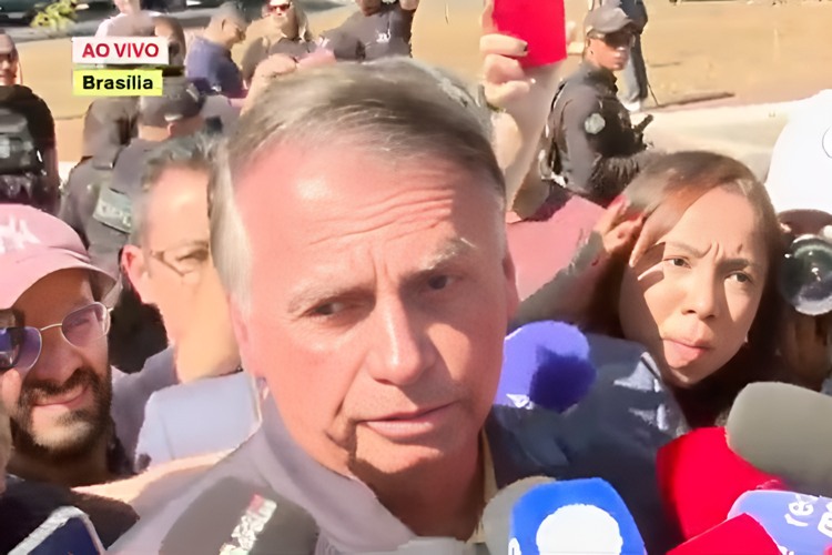 Bolsonaro quebra o silêncio após decisão do STF e se diz humilhado