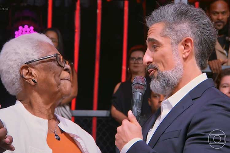 Marcos Mion interrompe ‘Caldeirão’ e emociona público com depoimento de senhora da plateia