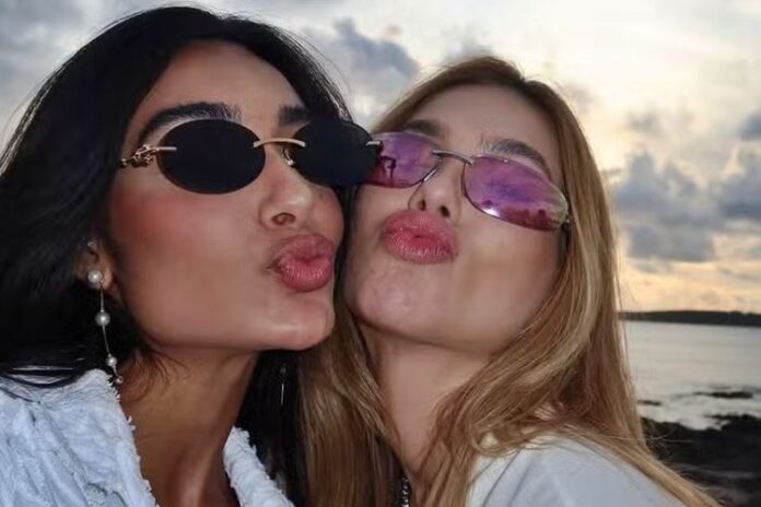 Duda Freire e Virginia Fonseca