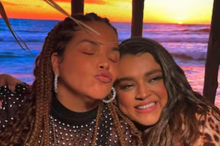 Amiga de Preta Gil revela quais novelas a cantora gostava de assistir durante tratamento nos EUA: “Não perdia uma”