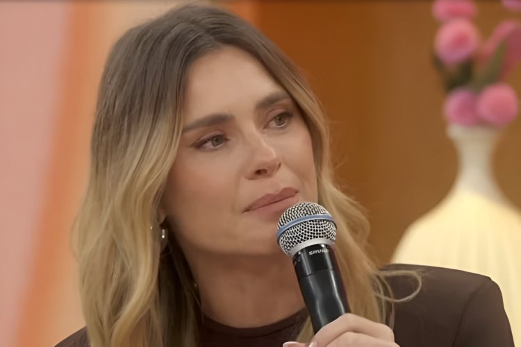 “Você segue me ensinando”, diz Carolina Dieckmmann ao lamentar triste perda