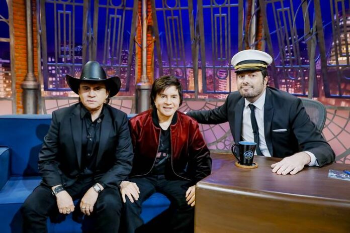 Chitãozinho e Xororó com Danilo Gentili