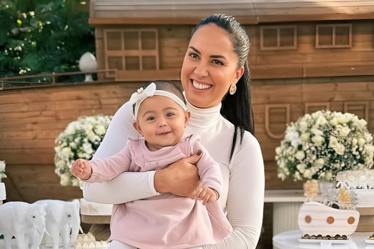 Graciele Lacerda encanta ao mostrar registro fofo da filha, Clara: “amor e pureza”