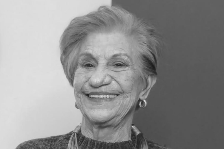 Morre ‘Vovó Cora’, influenciadora de beleza, aos 82 anos