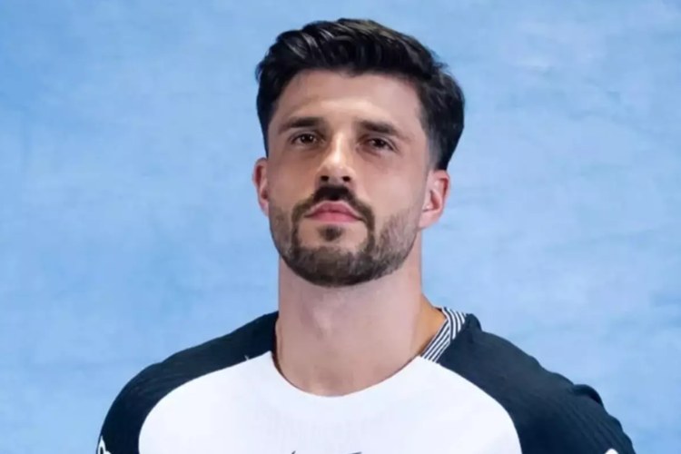 Corinthians rescinde contrato com Héctor Hernández