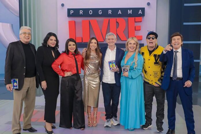 Serginho recebe homenagem no SBT Serginho recebe homenagem no SBT