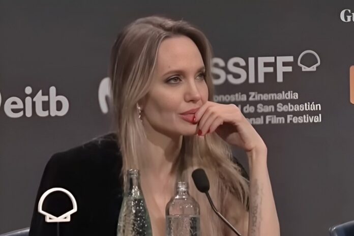 Angelina Jolie - Foto: Reprodução/The Guardian YouTube