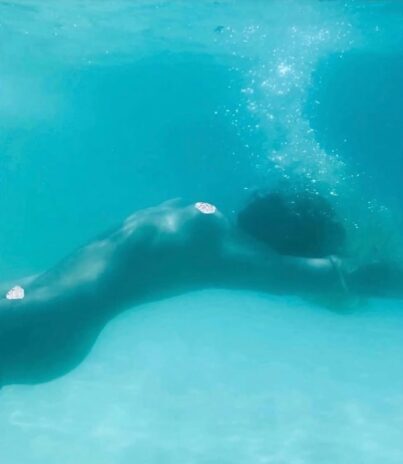 Britney Spears compartilha foto nadando (Reprodução/Instagram) Britney Spears compartilha foto nadando (Reprodução/Instagram)