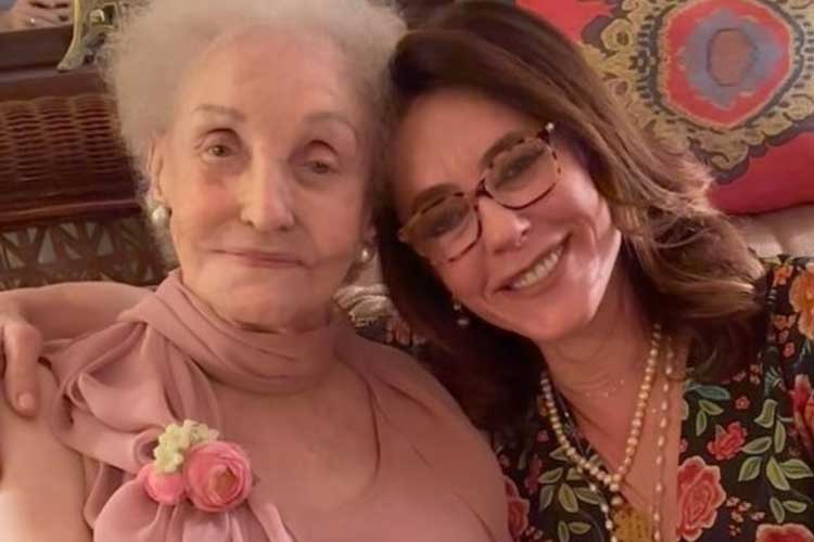 Christiane Torloni revela que a mãe sofreu um AVC e atualiza estado de saúde