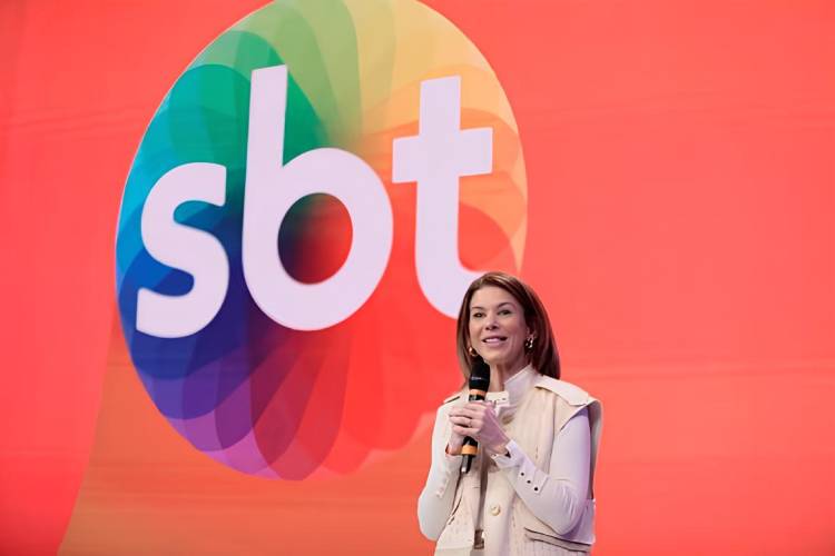 Daniela Beyruti celebra estreia do SBT News e define projeto como presente a Silvio Santos