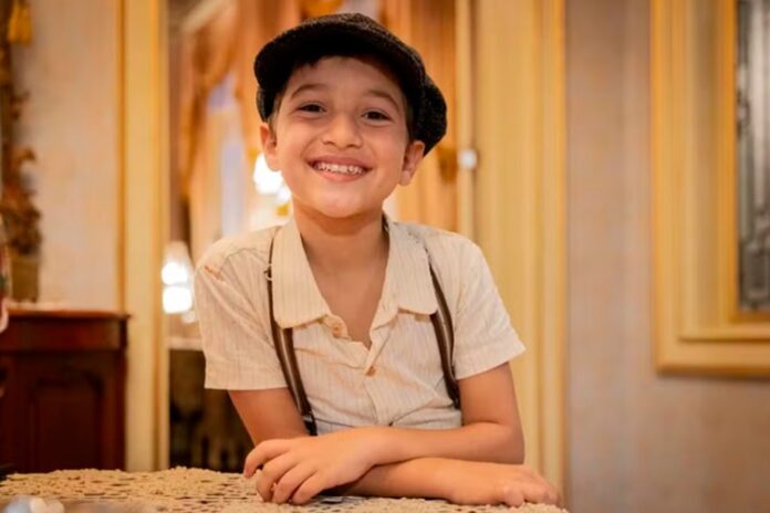 Davi Malizia interpreta Samir em Êta Mundo Melhor! — Foto: Globo/Fábio Rocha