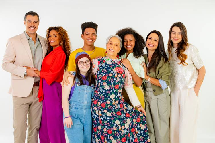 SBT lança minissérie inédita “E Agora, Quem Vai Ficar com a Mamãe?”; conheça os personagens
