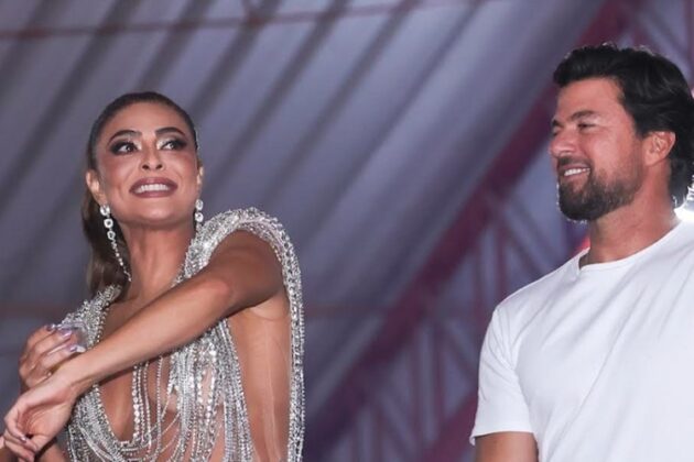 Juliana Paes na Viradouro - Foto: Anderson Bordê / AgNews