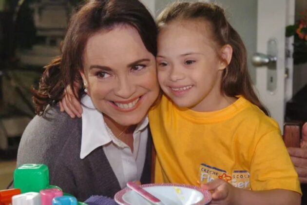 Helena (Regina Duarte) e Clara (Joana Mocarzel) em "P&aacute;ginas da Vida" (Divulga&ccedil;&atilde;o/Globo)