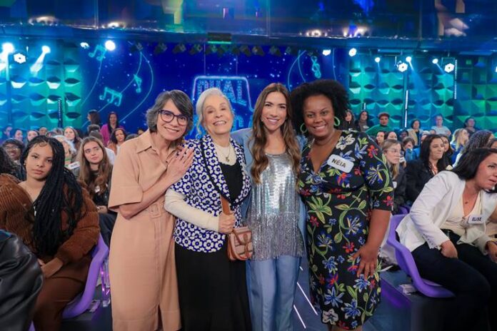 Patricia Abravanel participa do E agora, Quem Vai Ficar com a Mamãe