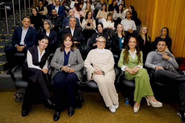 Renata - Iris - Cintia e Silvia Abravanel