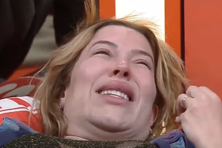 A Fazenda 17: Renata fica aos prantos após climão com Saory: “Detestei e me incomodou”