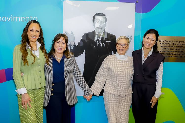 Iris Abravanel e filhas de Silvio Santos participam de homenagem ao apresentador na AACD São Paulo