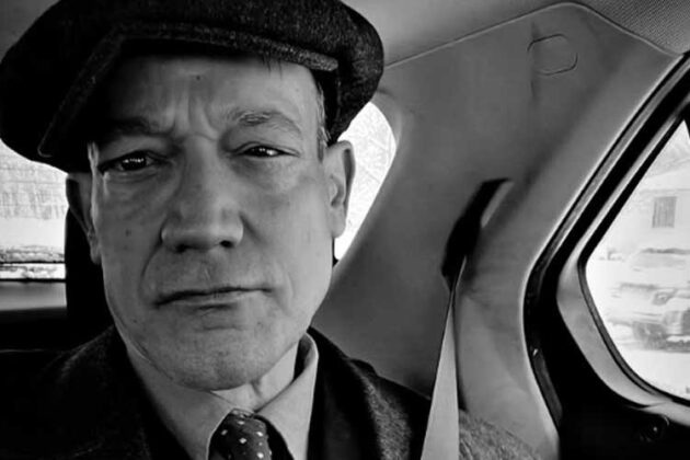 Red Raimi interpretou o papel do personagem Joxer, dando um alívio cômico à série