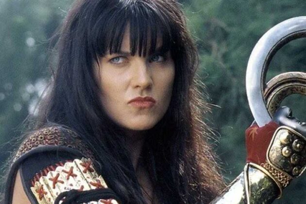 Lucy Lawless como a personagem Xena