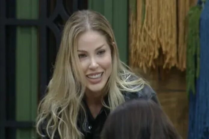 A-Fazenda-17-Saory- Saory em A Fazenda (Foto: Reprodução/ Record)