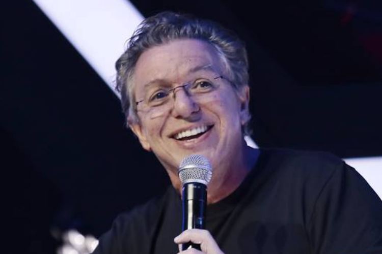 Boninho abre o jogo sobre comandar o ‘The Voice Brasil’ no SBT: “Me deixa muito feliz”