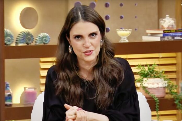 Chris Flores Chris Flores