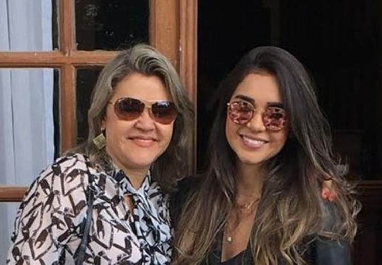 Gizelly Bicalho e a mãe - Instagram