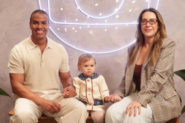 Thiago Oliveira, a esposa Bruna e a filha Ella
